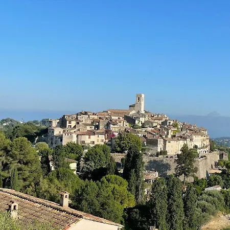 Villa Luxuriously Provencal